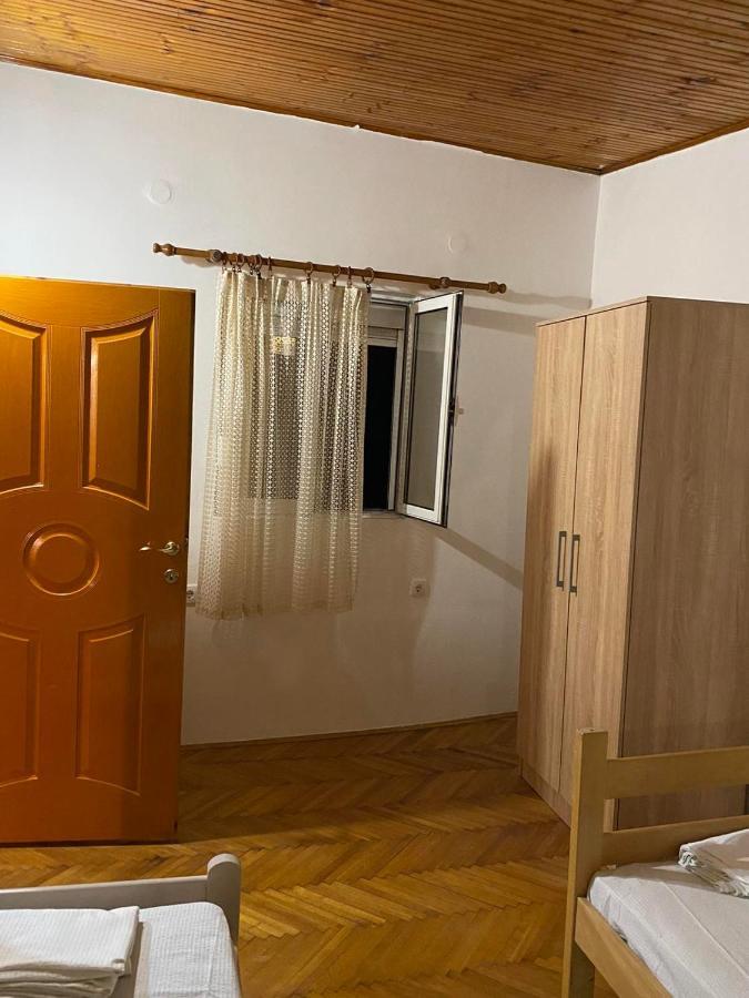 Stan Marko Podgorica Bagian luar foto